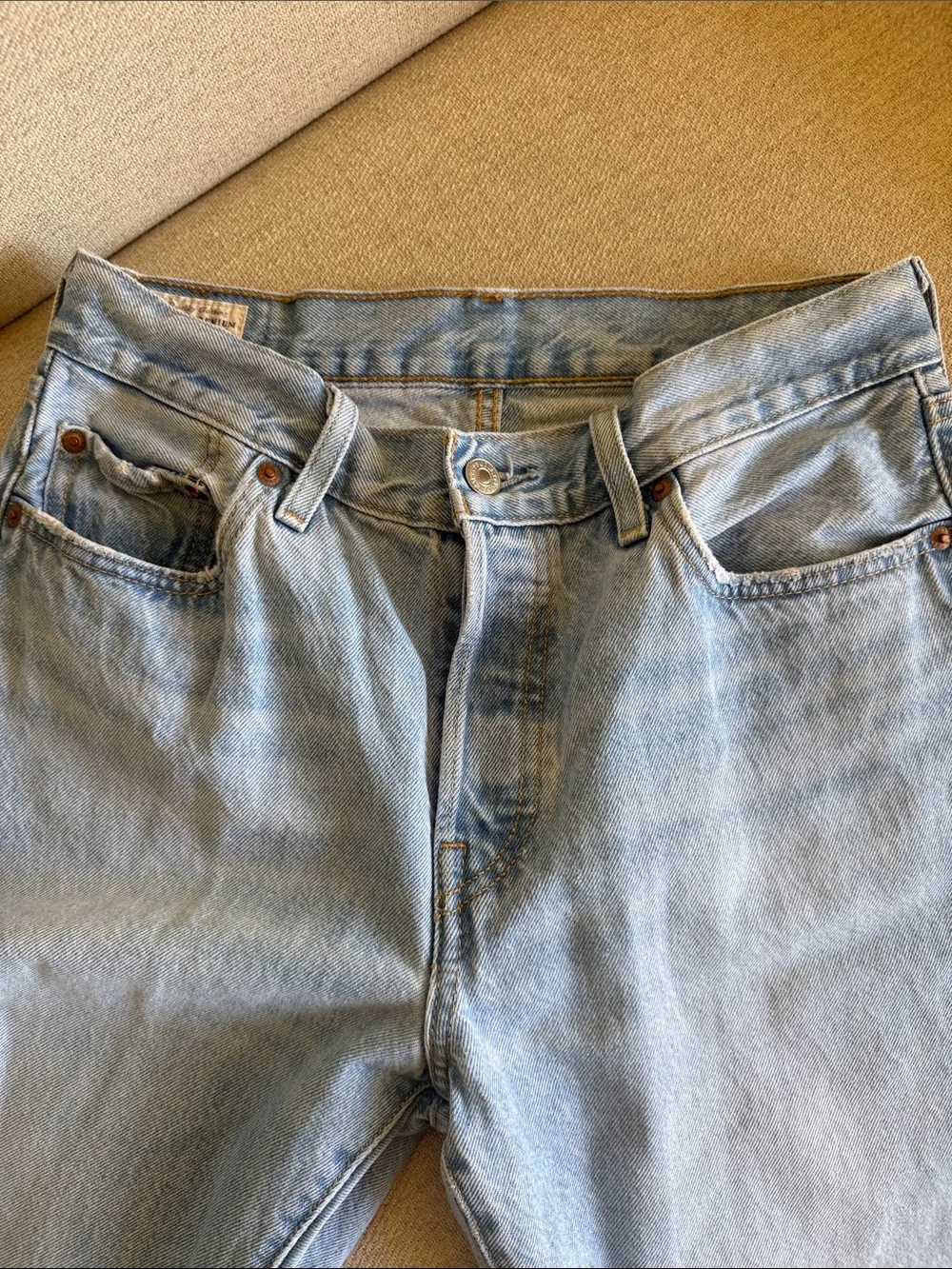 501 Levi's 90’s Light Blue Straight-Leg Jeans